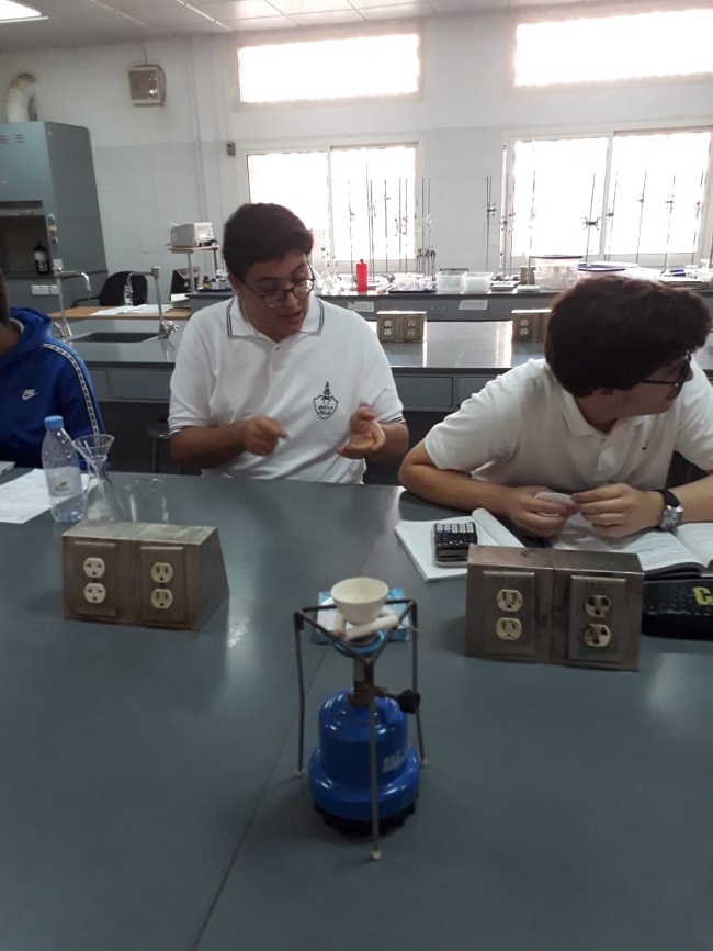 Science Lab, 2019-10-06 at 9.59.32 AM.jpg